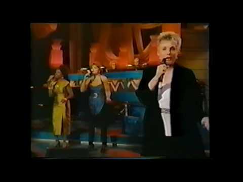 Anne Murray - Make Love To Me "Live" 1993