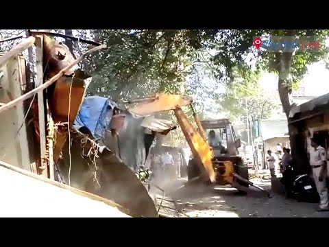 अनधिकृत घरांवर पालिकेचा हातोडा