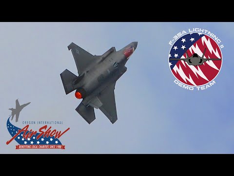 2025 U.S.A.F. F-35A Lightning II Demo : Oregon International Airshow [FULL DEMO]