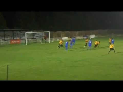 Aveley 1-1 Cray Wanderers.  Ryman Isthmian League Division 1 North.  Mon24Aug2015