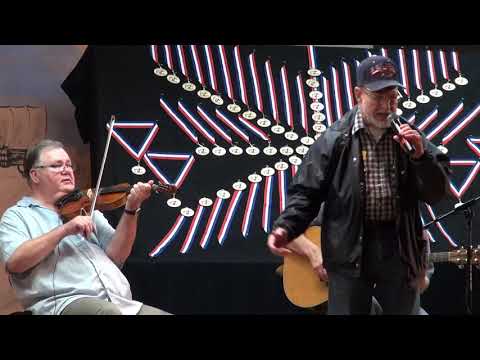 2014-10-23 Vollrath Concert Les Tucker invited to sing a tune