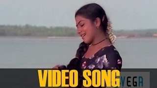 Raavil Raaga Nilavil Malayalam Song   Mazha Nilaav