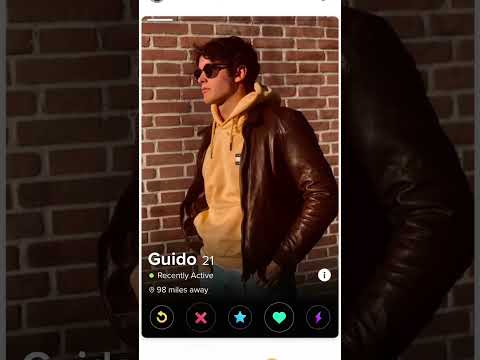 Tinder in Italy 🇮🇹#tinderitaly #italytinder #italy #tinder #tiktok #trending #boys #tiktok #shorts