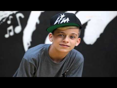 MC Pedrinho Part  MC Lustosa e MC Menor da VG   Essa Mina Oficial Áudio