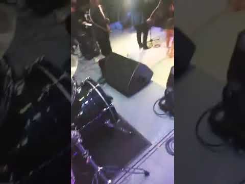 SABRO KUMBIA - NO TE VALLAS - EN VIVO