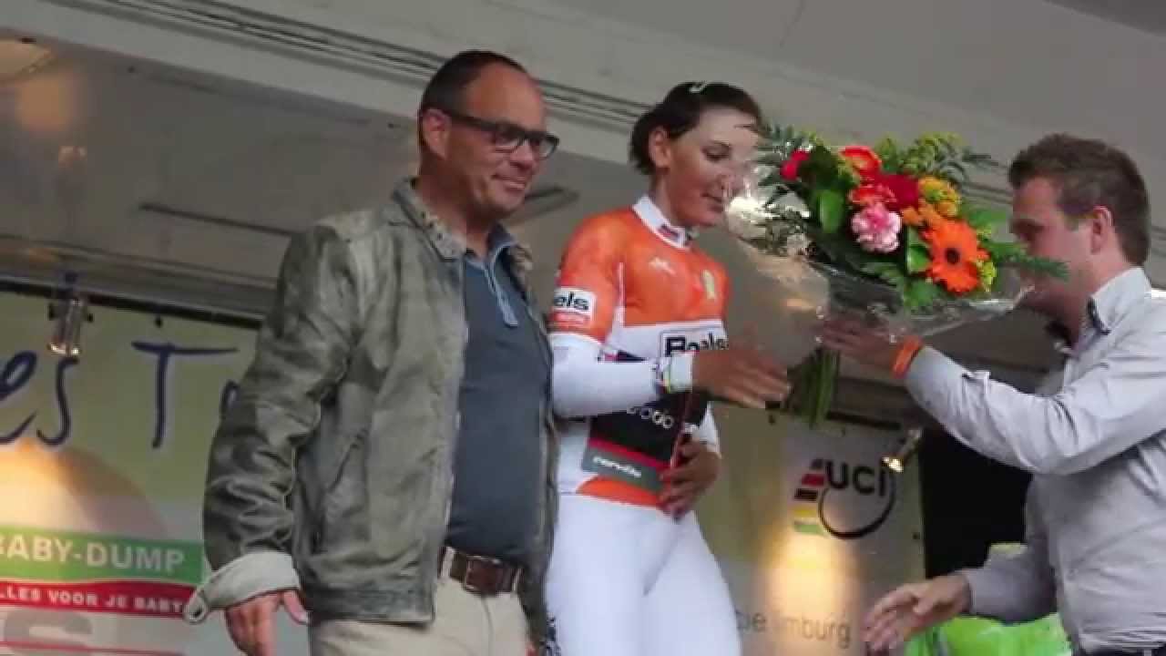 Lisa Brennauer wins the time trial - YouTube