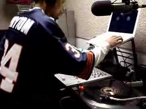 DJ MONDO MIXING LIVE ON HOT 105.5 WCZQ