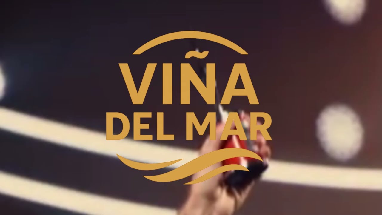 Matteo Bocelli receiving Gaviota award