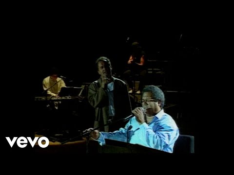 Victor Manuel, Pablo Milanes - Yo Pisare las Calles Nuevamente (En Directo)