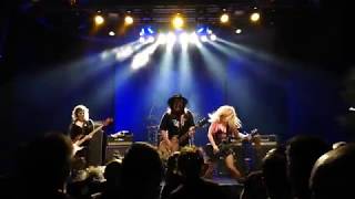 Nashville Pussy - Til The Meat Falls Off The Bone /Live @ Principal Club Oct 06 2018/