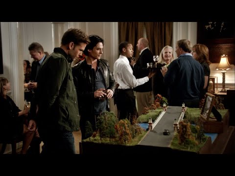 TVD 3x11 - Alaric thinks something's up with Elena and asks Damon about it | HD