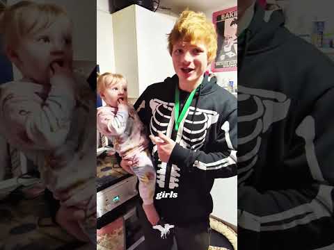 Do you know Ed Sheeran has two daughter?#edsheeran #fyp #usa #singer #shorts