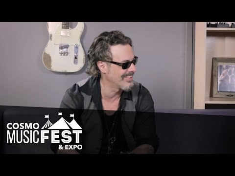 Richie Kotzen uses a xylophone, stickers, and a beer can to explain songwriting - Cosmo Music