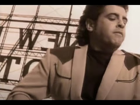 Fleetwood Mac - Love Shines (Official Music Video)