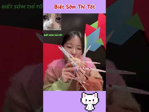 Cô Gái Làm Bộ Móng Tay Siêu Dài Và Cái Kết Thót Tim Trong Nhà Vệ Sinh 😂