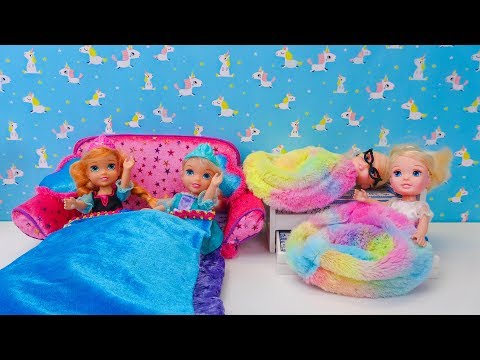 Elsa and Anna toddlers sleepover with their friends