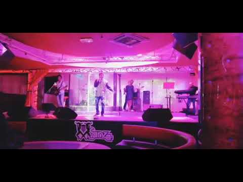 Ferre Gola ft Victoria Kimani - Tucheze  by Ghis #congo #labeljeerico