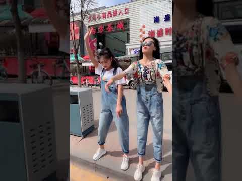 蹦迪是有灵魂的，反正美女上头了