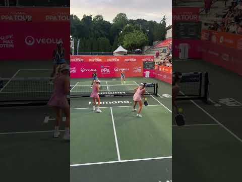 These women were FIRING in this pickleball match 🔥 what a win for Anna Leigh Waters and Anna Bright