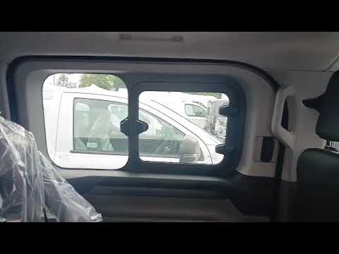 Ford Custom  9 Seater Plug in Hybrid Taxi - Image 2