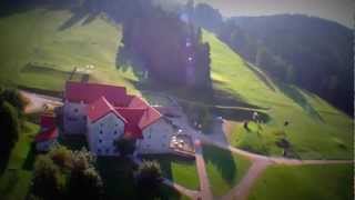 preview picture of video 'Vista aerea del Golf Club Folgaria'