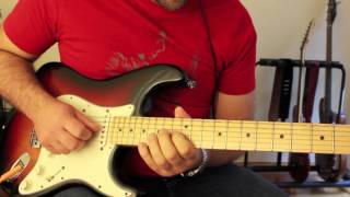 How to play Hold The Line Guitar Solo