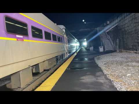 Railfaning MBTA F40's and Amtrak's 449 #F40Friday #Newyears2022