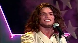 Ricky Martin  No me pidas mas  NUEVO STEREO  Álbum: Me amarás  Fecha de lanzamiento: 1993
