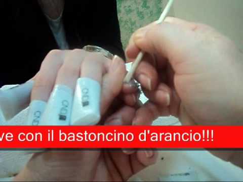 Dolore alla schiena tra le scapole e schiena Esercizio in linea di malattia degenerativa del disco cervicale