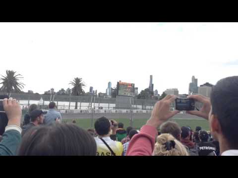 F1 2014 Melbourne - Ultrapassagem reta 10