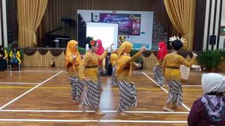 Download lagu Tari turi turi putih suci bridal mp3 Download lagu Tari turi turi putih suci bridal mp3