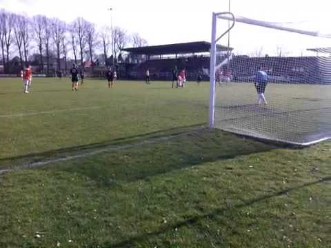 Longa '30 A1 (za) vs. HHC A1 (za) 13-4-2013 17:07