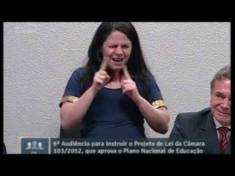 Feneis: Patrícia Rezende na Audiência Pública no Senado Federal