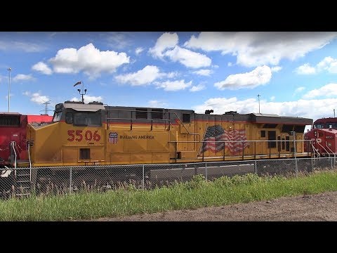 CP Train Spotting HD: UP AC45CCTE 5506 Idles At CP Clover Bar Yard Edmonton AB 1/3 7/2/18