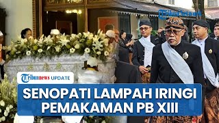 Tanda Berduka, Senopati Lampah Kenakan Kain Mori Putih & Beskap Iringi Pemakaman Sinuhun PB XIII