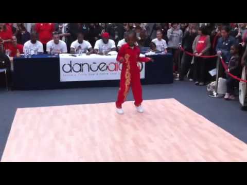 Akai - Danceaid @ forum3 - 2010