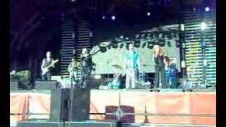 The B-52&#39;s - Hot Corner @ London Lovebox