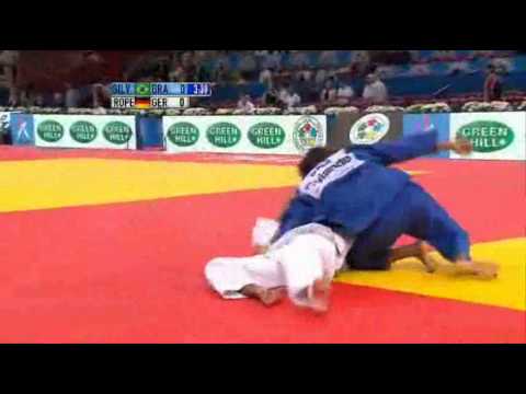 JUDO 2011 World Championships: Rafaela Silva (BRA) - Miryam Roper (GER)