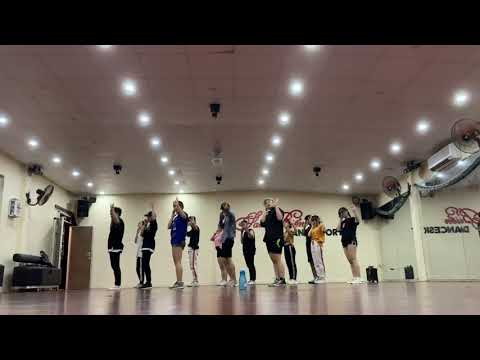 SEVENTEEN "HIT" | DANCE PRACTICE BY SOUND WAVE IN VIETNAM