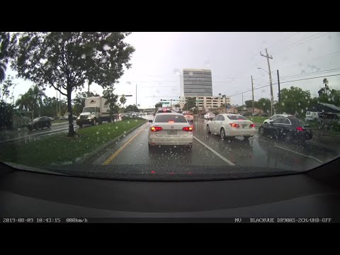 Car Causes Collision on Rainy Day || ViralHog