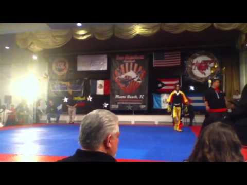 Juan Ramon Fernadez, Pelea 1 noche de campeones, P