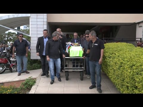 Corpo de reitor da UFSC é enterrado na Capital