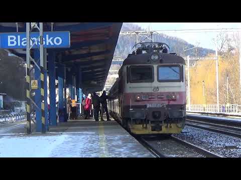 Lokomotiva řady 242 (plechovka, plecháč) na osobních vlacích, malá sbírka - sestřih