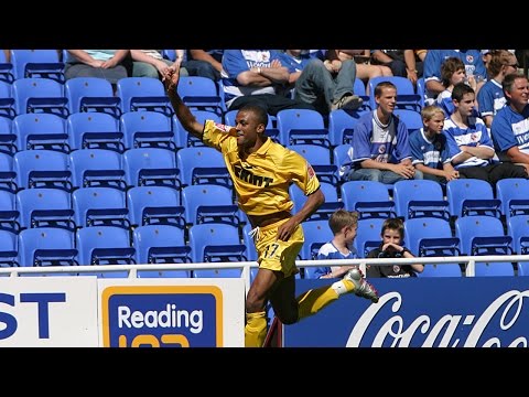 BHAFC STRIKER MAHETA MOLANGO SCORES AGAINST READING 2004/05