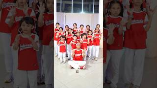 Download lagu Timur ke Barat Selatan ke Utara mp3 Download lagu Timur ke Barat Selatan ke Utara mp3