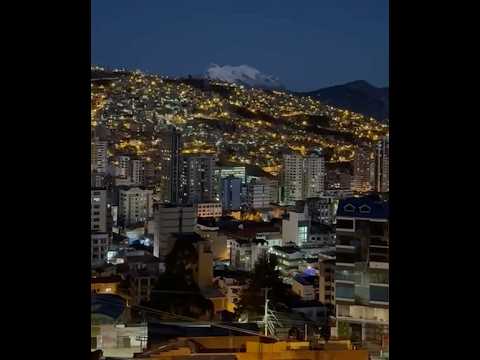 Nightview La Paz 🇧🇴 - 🌍 Highest Administrative Capital #shorts #bolivia #lapaz #cordillera