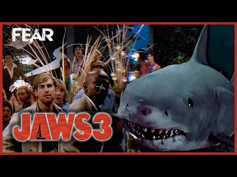 Jaws Attacks A RESTAURANT?!? | Jaws 3 | Fear