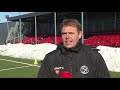Almere City FC ontslaat trainer Ole Tobiasen.