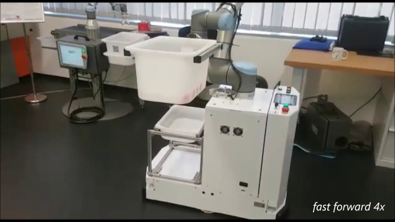 DF ARV with Universal Robot Arm