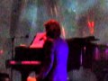 Benjamin Biolay "Dans la Merco Benz", 5/02/2010 Casino de Paris